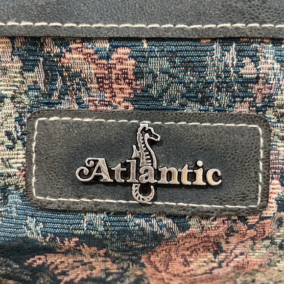 Vintage Atlantic Luggage 14" Tapestry Weekend Floral Bag Travel Mrs.Doubtfure - Picture 2 of 12